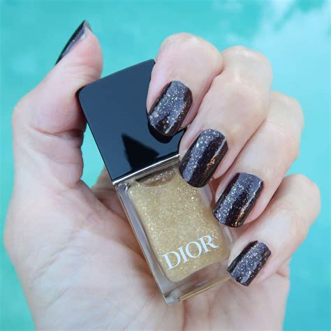 dior ホリデー ネイル|Dior nail polish holidays 2024 review – Bay Area Fashionista.